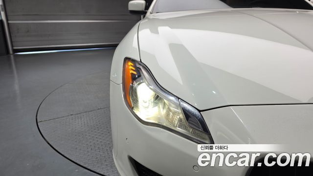 Maserati Quattroporte 2015 — photo 8
