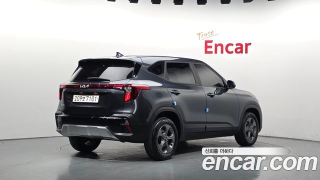 Kia Seltos 2023 — photo 2