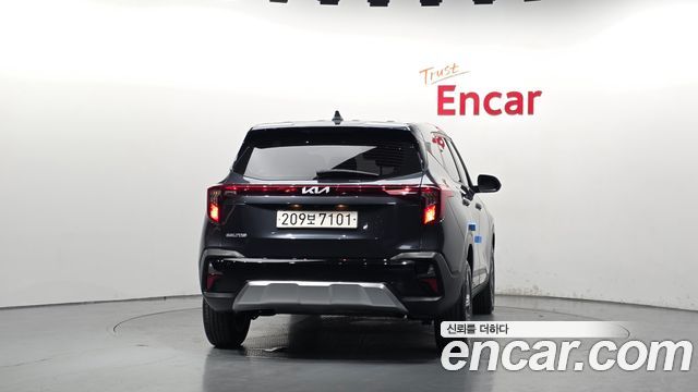 Kia Seltos 2023 — photo 4