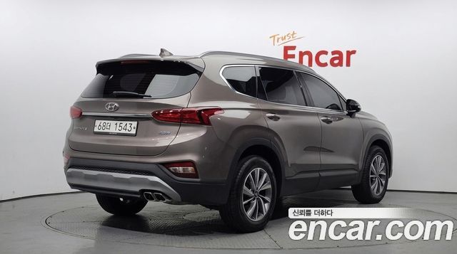 Hyundai Santafe 2019 — photo 2