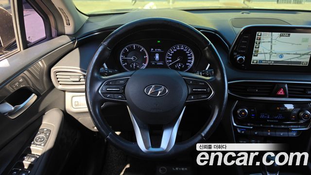 Hyundai Santafe 2019 — photo 13
