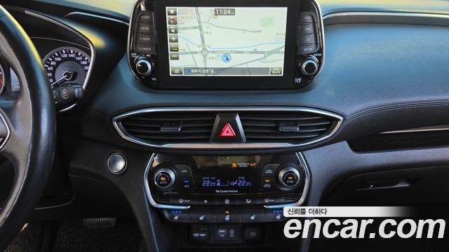 Hyundai Santafe 2019 — photo 14