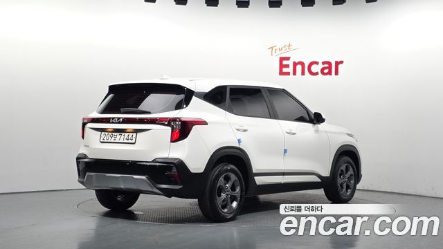 Kia Seltos 2023 — photo 2