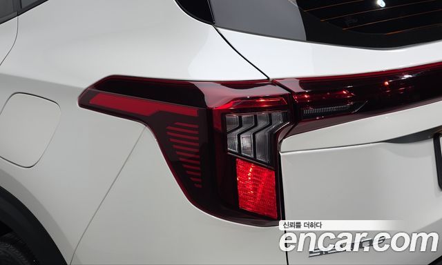 Kia Seltos 2023 — photo 9