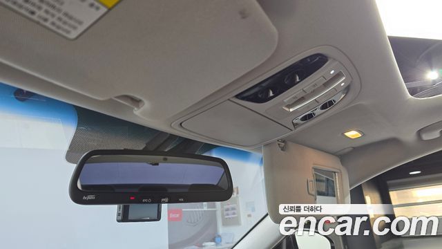 Kia K7 2017 — photo 16