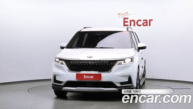 Kia Canival 2021 — photo 3