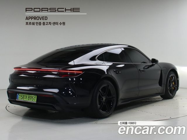 Porsche Taycan 2025 — photo 2