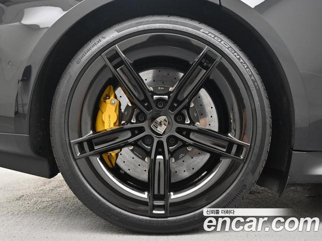 Porsche Taycan 2025 — photo 5