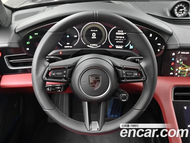 Porsche Taycan 2025 — photo 13