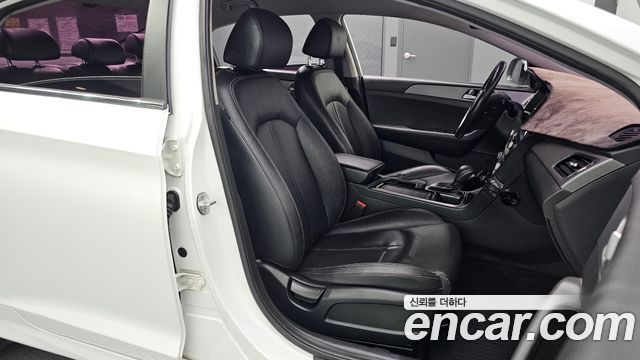 Hyundai Sonata 2018 — photo 12
