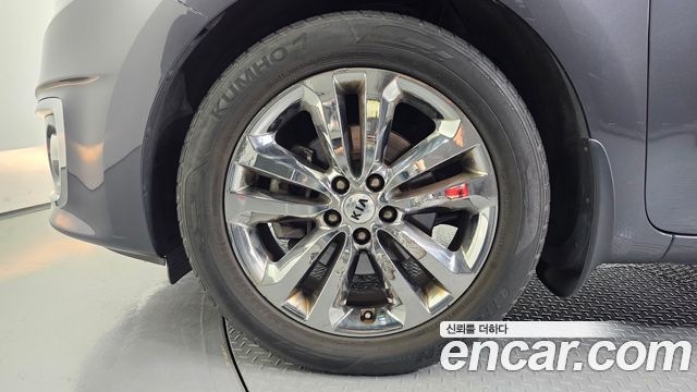 Kia Canival 2016 — photo 5