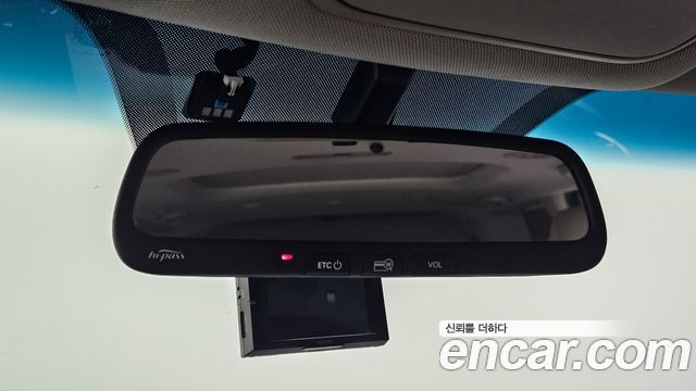 Kia Canival 2016 — photo 23