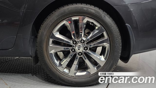 Kia Canival 2016 — photo 7