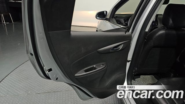 Chevrolet Korea Spark 2017 — photo 15
