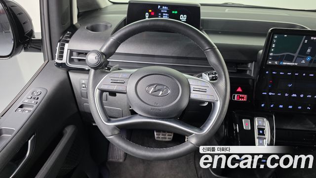 Hyundai Staria 2023 — photo 19