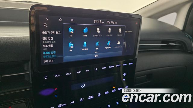 Hyundai Staria 2023 — photo 21