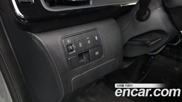 Hyundai Staria 2023 — photo 24