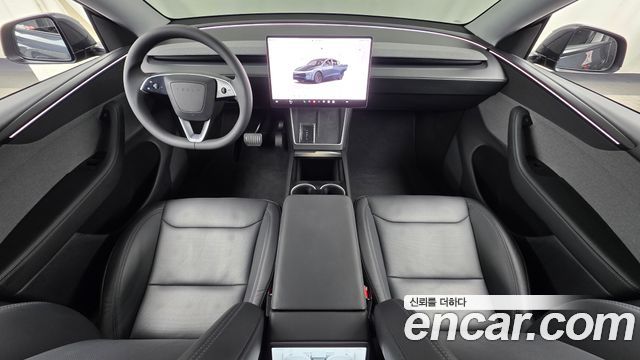 Tesla Model Y 2025 — photo 10