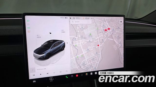 Tesla Model Y 2025 — photo 19