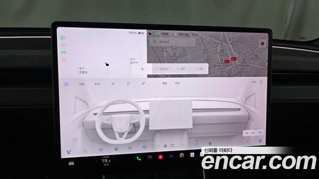 Tesla Model Y 2025 — photo 24