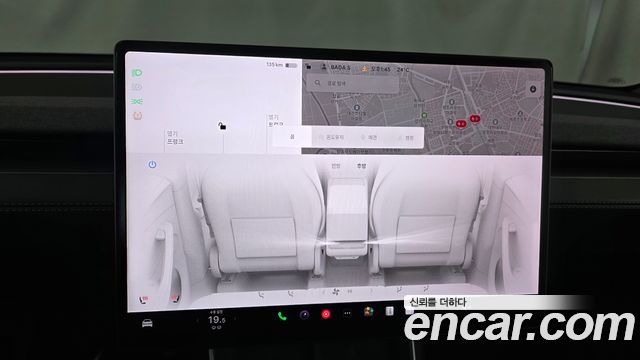 Tesla Model Y 2025 — photo 29
