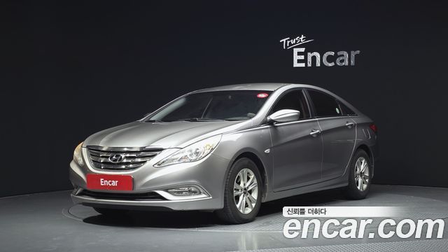 Hyundai Sonata 2010 — photo 1