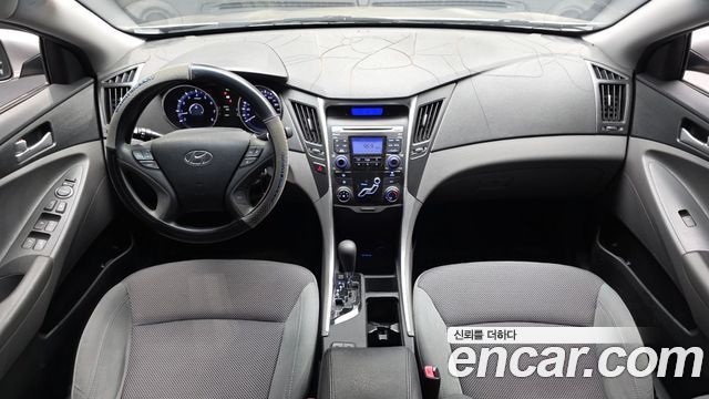 Hyundai Sonata 2010 — photo 7