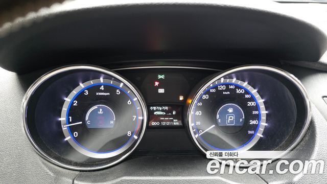 Hyundai Sonata 2010 — photo 8