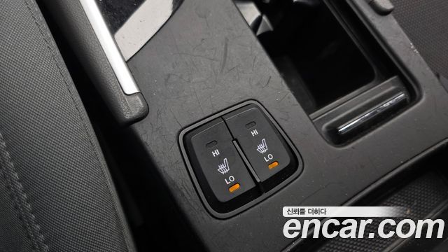 Hyundai Sonata 2010 — photo 17