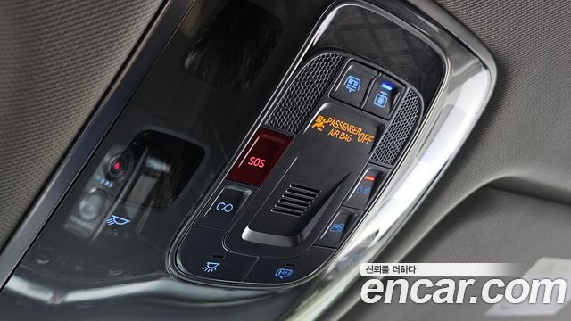Genesis G80 2022 — photo 23