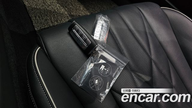 Genesis G80 2022 — photo 24