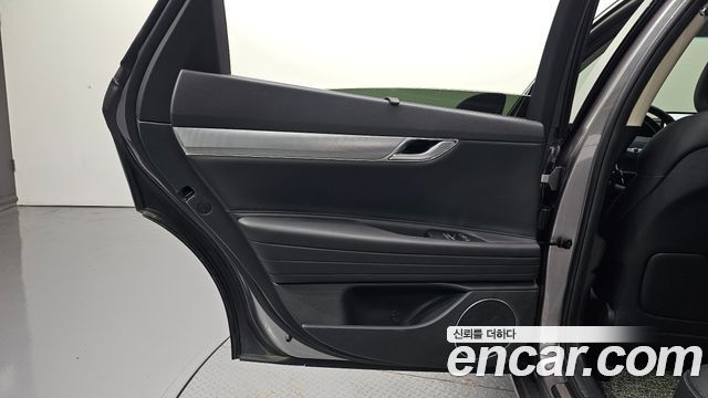 Genesis G80 2022 — photo 15