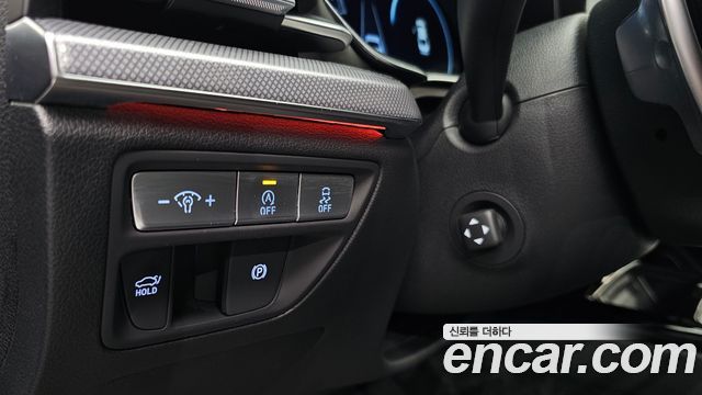 Genesis G80 2022 — photo 28