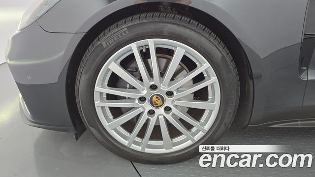 Porsche Panamera 2023 — photo 5