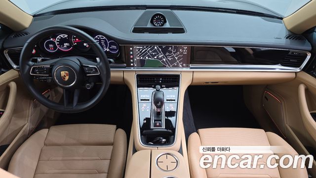 Porsche Panamera 2023 — photo 10