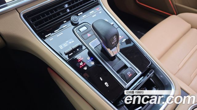 Porsche Panamera 2023 — photo 12