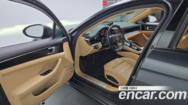 Porsche Panamera 2023 — photo 13