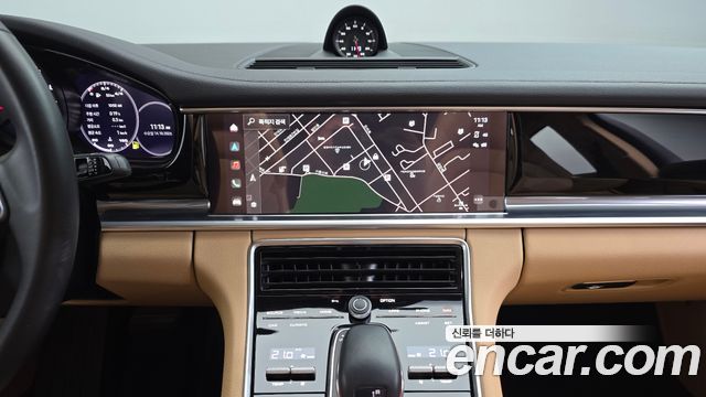 Porsche Panamera 2023 — photo 18