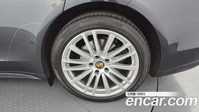 Porsche Panamera 2023 — photo 7