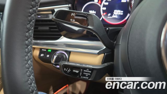 Porsche Panamera 2023 — photo 27