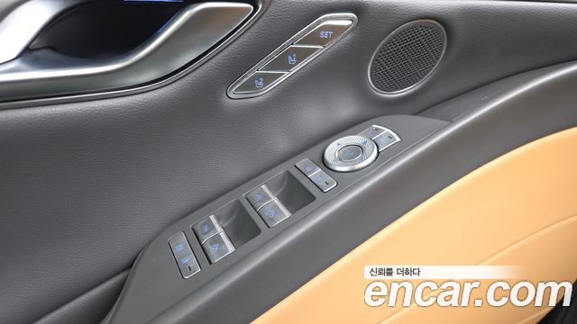 Genesis G80 2022 — photo 28