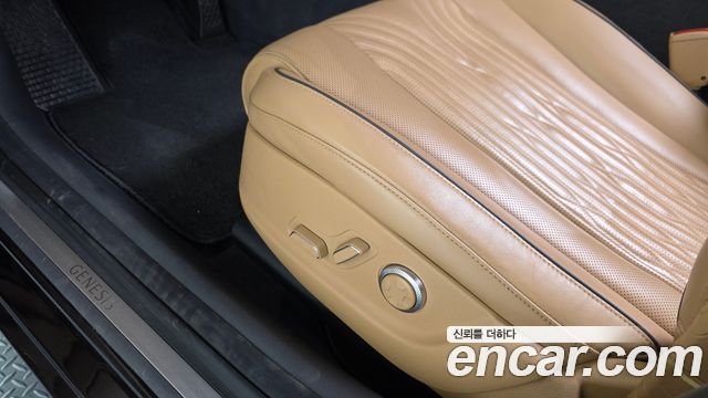 Genesis G80 2022 — photo 33