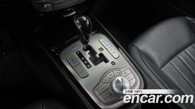 Hyundai Genesis 2013 — photo 9