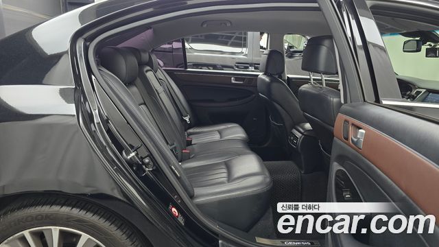 Hyundai Genesis 2013 — photo 12