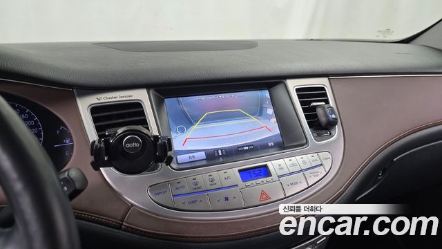 Hyundai Genesis 2013 — photo 15