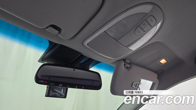 Hyundai Genesis 2013 — photo 18