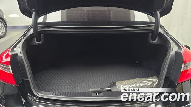 Hyundai Genesis 2013 — photo 20