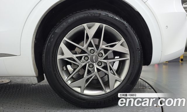 Genesis GV70 2021 — photo 7