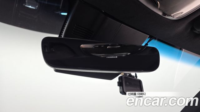 Genesis GV70 2021 — photo 27