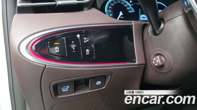 Genesis GV70 2021 — photo 28